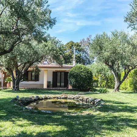 Relais Ruggiero 4* לה קסטלה