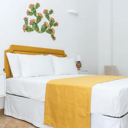 Relais Ruggiero Oda ve Kahvaltı Le Castella (Calabria)