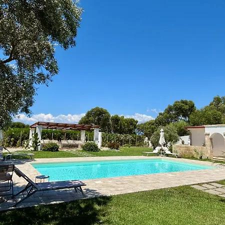 לינה וארוחת בוקר Relais Ruggiero 4*