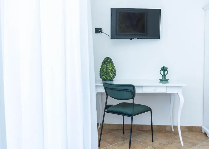 Bed & Breakfast Relais Ruggiero 4*