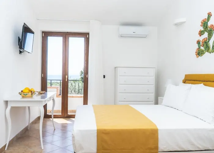 Relais Ruggiero Bed & Breakfast 4*