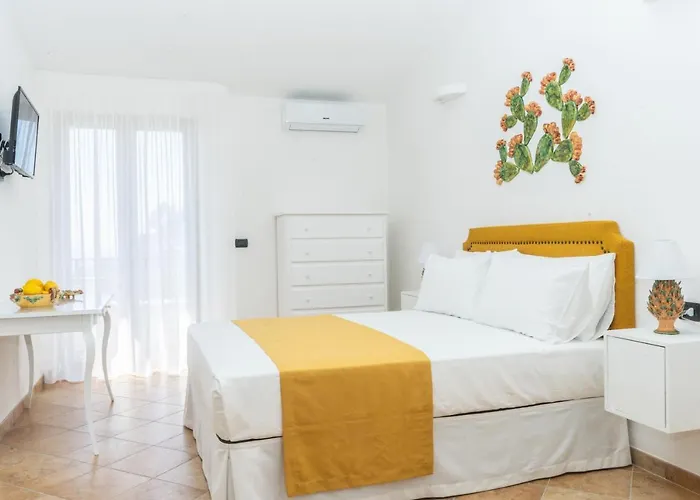 Relais Ruggiero Bed & Breakfast 4*